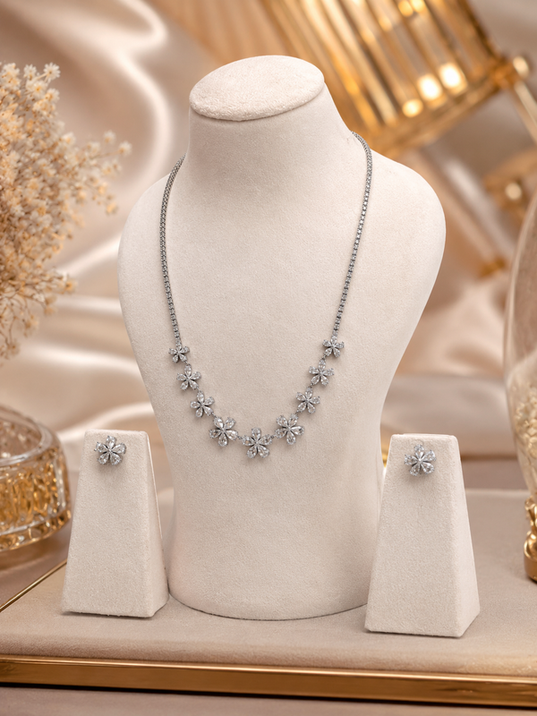 Modra Flower AD Necklacce