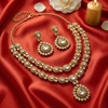 MOSSGOLD Necklace and Earrings Set